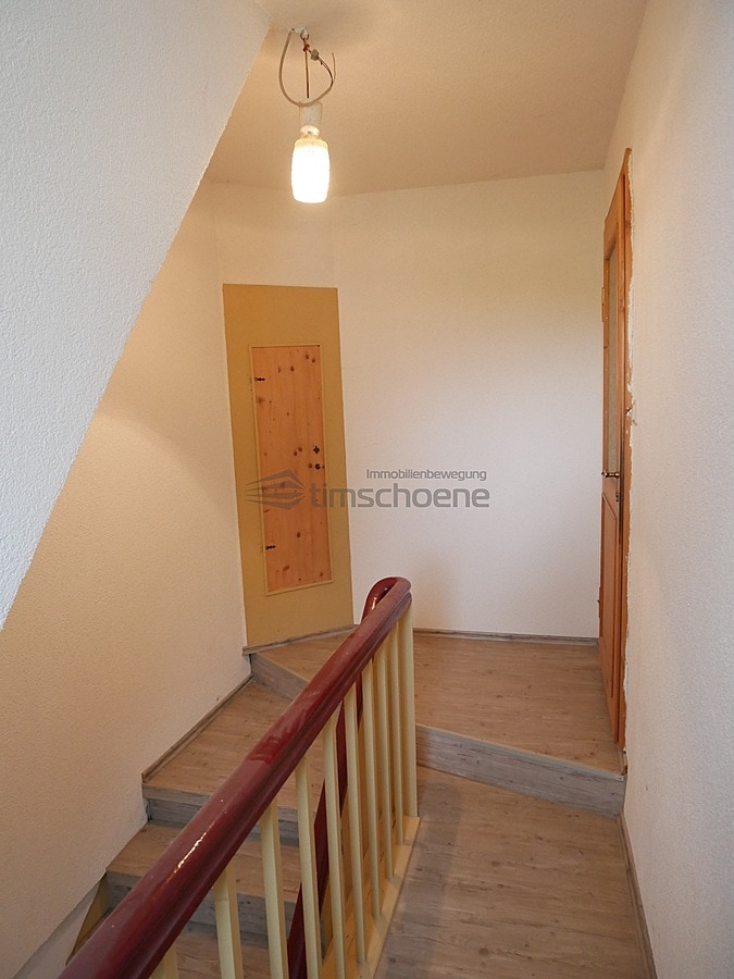 Wohnung 1 - Treppenhaus - OG