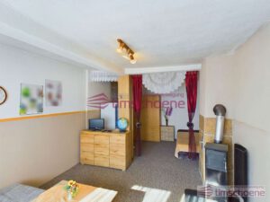 7 Wohnzimmer