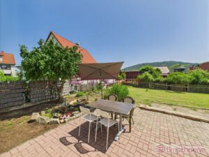 Terrasse und Garten