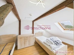 Schlafzimmer DG