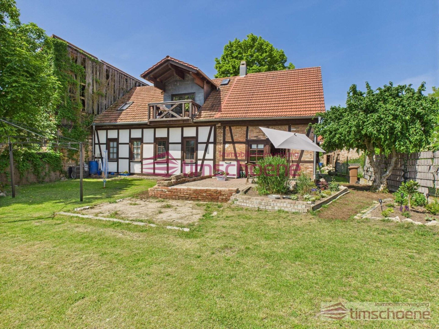 ***Wohnen, wo andere entspannen – Ihr neues Zuhause in Plaue*** 1 Rückansicht