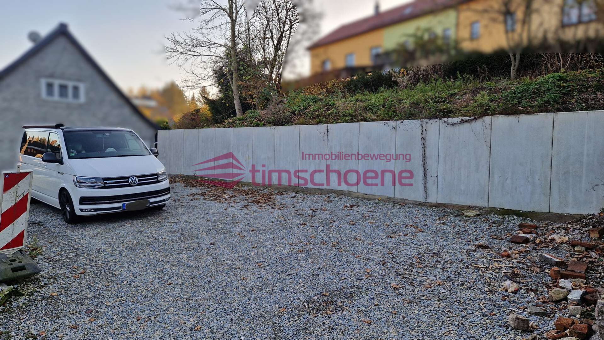 Anliegergrundstück incl. Parkplatz in Suhl zu verkaufen 1 Parkplatz Straße