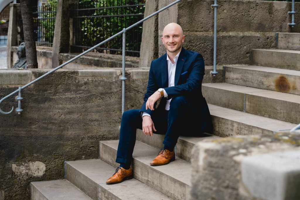 Bester Makler - Tim Schöne Immobilienbewegung