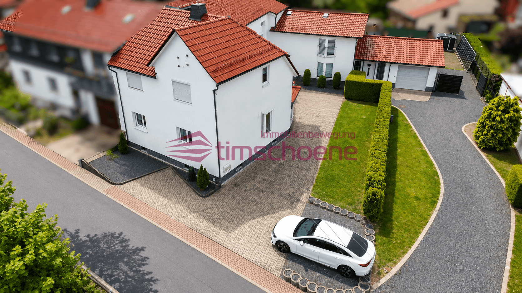 Wohnen & Vermieten kombinieren – Immobilienpaket als bezahlbarer Traumerfüller. 4 Außenansicht
