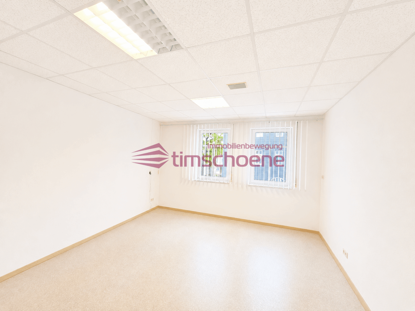 Großes Sprechzimmer