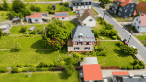 Gesamtes Grundstück